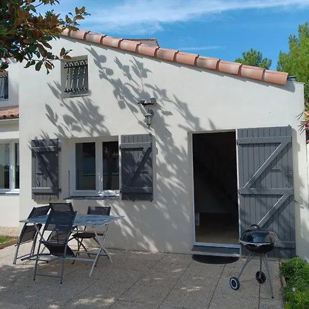 Maisonnette Calme 4 Personnes A Ferienhaus *